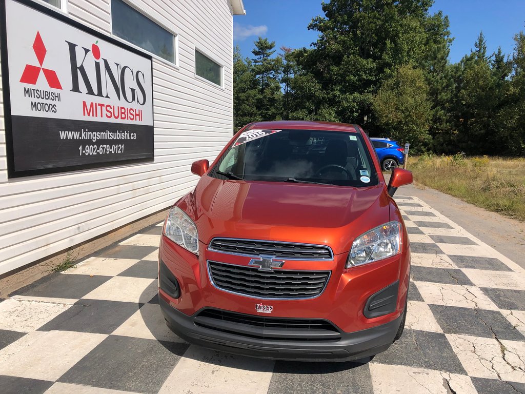 2016  Trax LS, a/c,auto headlights, bluetooth hands free in COLDBROOK, Nova Scotia - 3 - w1024h768px