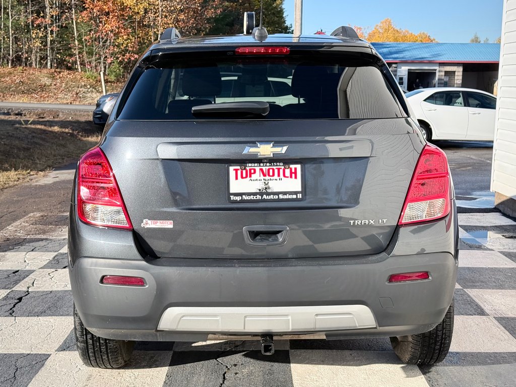 2016 Chevrolet TRAX LT | GPS Navigation, Satellite Radio + Bluetooth in COLDBROOK, Nova Scotia - 5 - w1024h768px