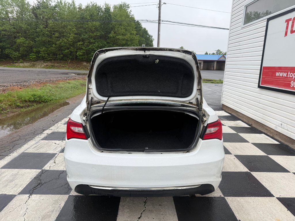 2013 Chrysler 200 LX, Keyless entry, MP3, Cruise control in COLDBROOK, Nova Scotia - 14 - w1024h768px