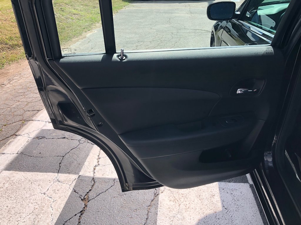 2014 Chrysler 200 LX - CD Player, Power Windows, Cloth Seats in COLDBROOK, Nova Scotia - 14 - w1024h768px