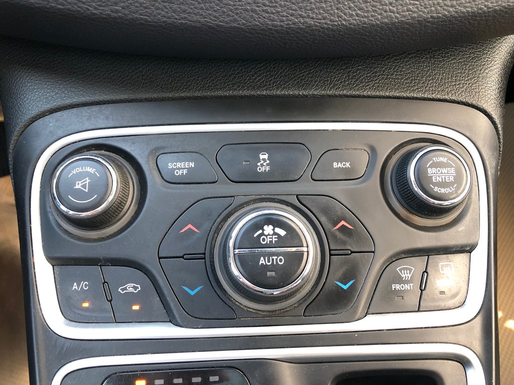 Chrysler 200 Limited - sunroof, power seats, cruise control 2015 à COLDBROOK, Nouvelle-Écosse - 14 - w1024h768px