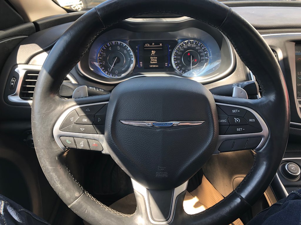 Chrysler 200 Limited - sunroof, power seats, cruise control 2015 à COLDBROOK, Nouvelle-Écosse - 9 - w1024h768px