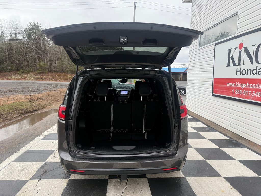 Chrysler PACIFICA Touring L, keyless entry, backup camera, Bluetooth 2022 à Kentville, Nouvelle-Écosse - 16 - w1024h768px