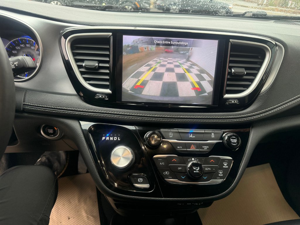 Chrysler PACIFICA Touring L, keyless entry, backup camera, Bluetooth 2022 à Kentville, Nouvelle-Écosse - 12 - w1024h768px