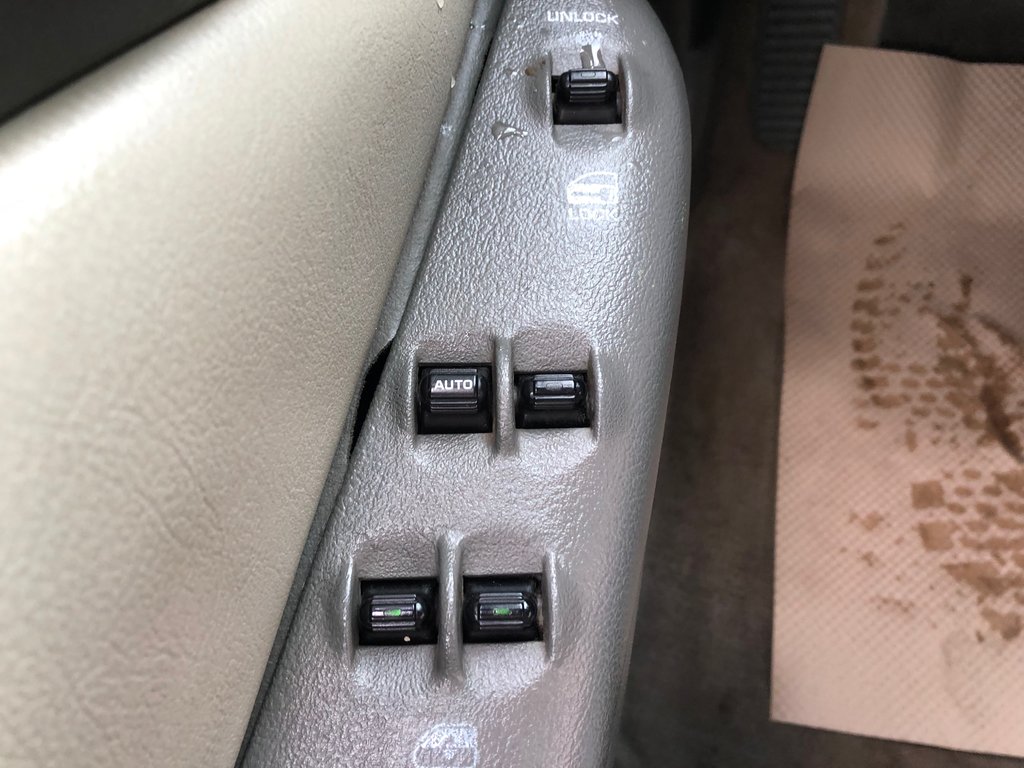 1998 Chrysler Sebring JXi - Convertible, Power Windows, Leather Seats in COLDBROOK, Nova Scotia - 7 - w1024h768px