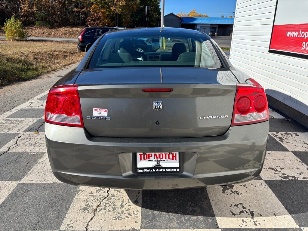 2009  Charger SE - alloy rims, a/c, cd player, traction control in Kentville, Nova Scotia - 5 - w1024h768px