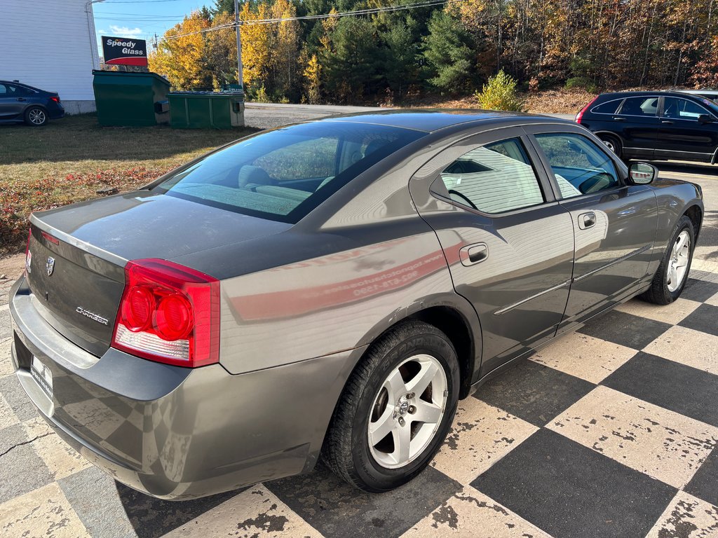 2009  Charger SE - alloy rims, a/c, cd player, traction control in Kentville, Nova Scotia - 4 - w1024h768px