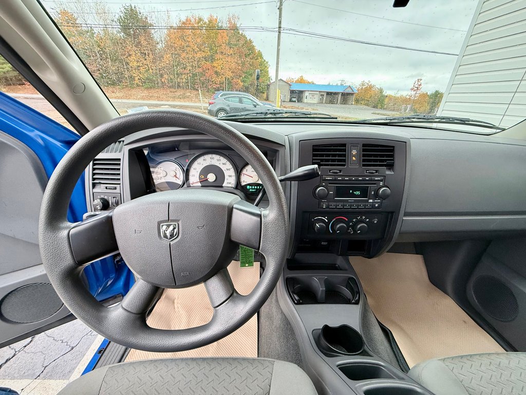2007 Dodge DAKOTA ST | Rear-Wheel Drive, AM/FM Stereo + CD Player in COLDBROOK, Nova Scotia - 9 - w1024h768px