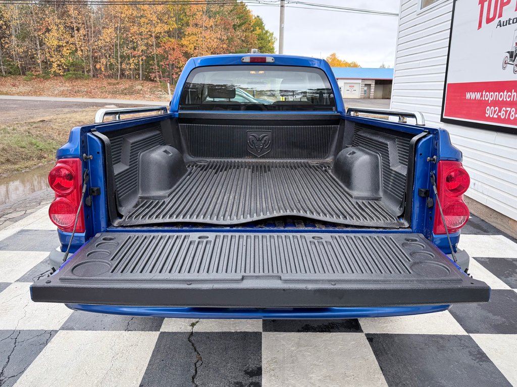 2007 Dodge DAKOTA ST | Rear-Wheel Drive, AM/FM Stereo + CD Player in COLDBROOK, Nova Scotia - 16 - w1024h768px