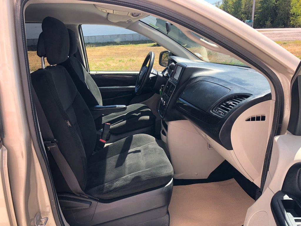 Dodge Grand Caravan SXT 2015 à Kentville, Nouvelle-Écosse - 22 - w1024h768px