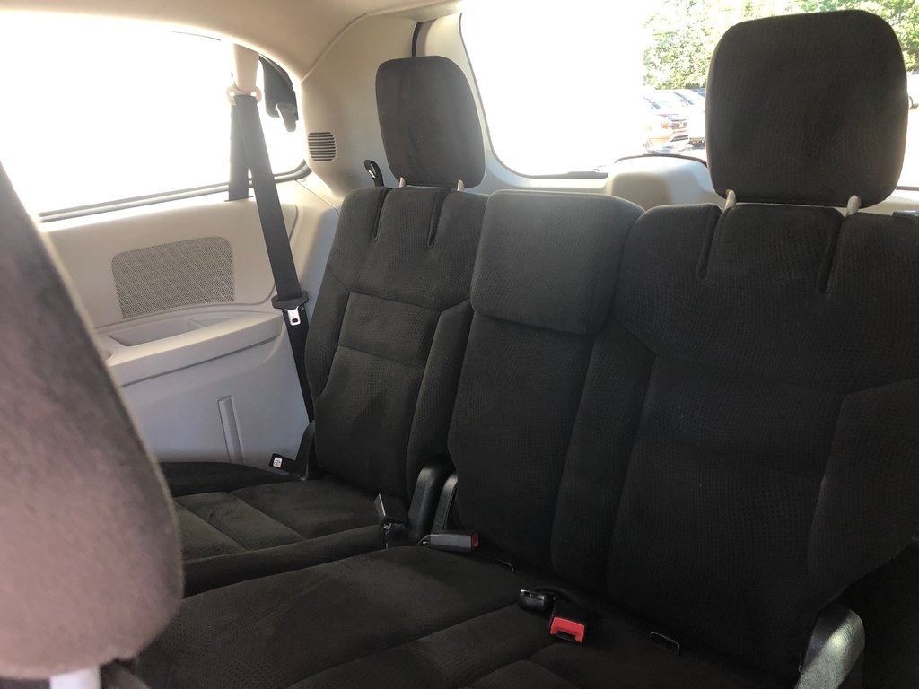 Dodge Grand Caravan SXT 2015 à Kentville, Nouvelle-Écosse - 18 - w1024h768px