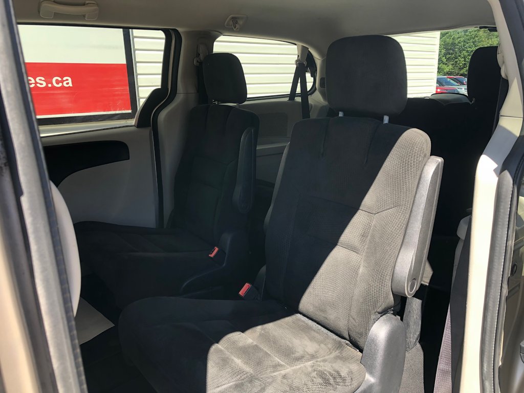 Dodge Grand Caravan SXT 2015 à Kentville, Nouvelle-Écosse - 17 - w1024h768px
