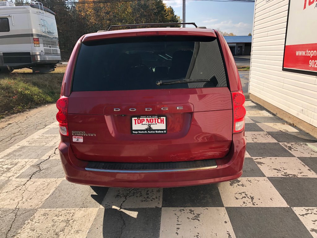 2012  Grand Caravan SXT, DUAL AIR, REAR AIR, REVERSE CAMERA, BLUETOOTH in Kentville, Nova Scotia - 5 - w1024h768px