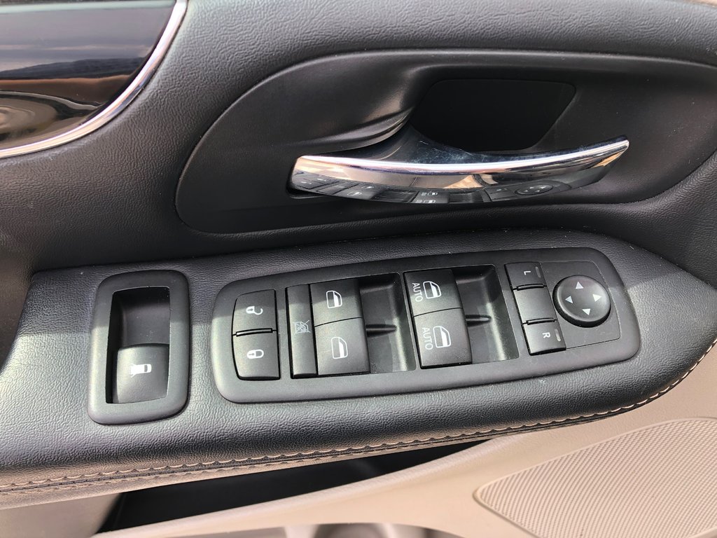 2016 Dodge Grand Caravan SXT Premium Plus - Bluetooth, Power Seats,  ECON in COLDBROOK, Nova Scotia - 8 - w1024h768px
