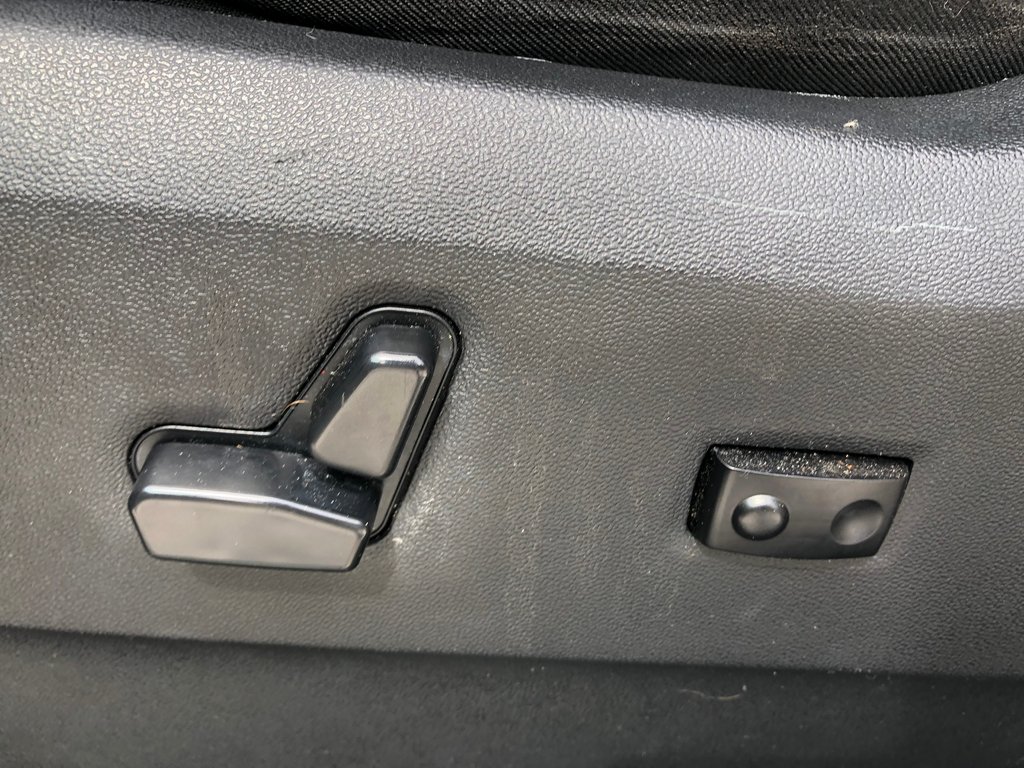 2016 Dodge Grand Caravan SXT Premium Plus - Bluetooth, Power Seats,  ECON in COLDBROOK, Nova Scotia - 16 - w1024h768px