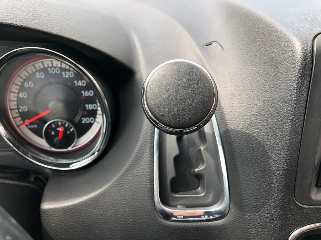 2016 Dodge Grand Caravan SXT Premium Plus - Bluetooth, Power Seats,  ECON in COLDBROOK, Nova Scotia - 14 - w1024h768px