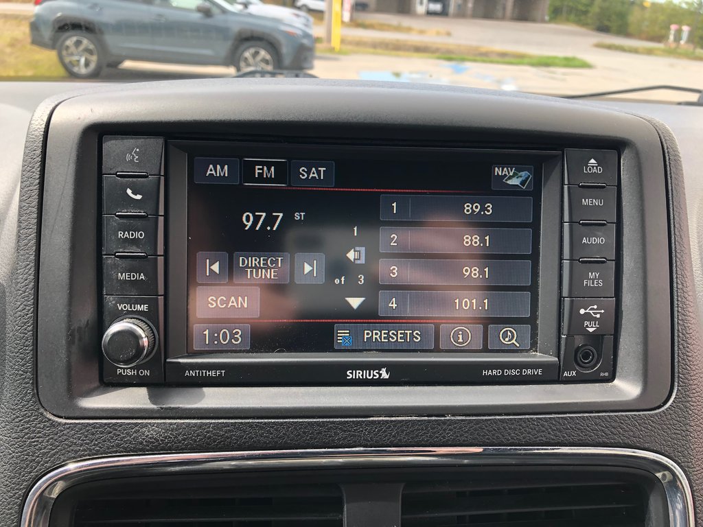 2016 Dodge Grand Caravan SXT Premium Plus - Bluetooth, Power Seats,  ECON in COLDBROOK, Nova Scotia - 11 - w1024h768px