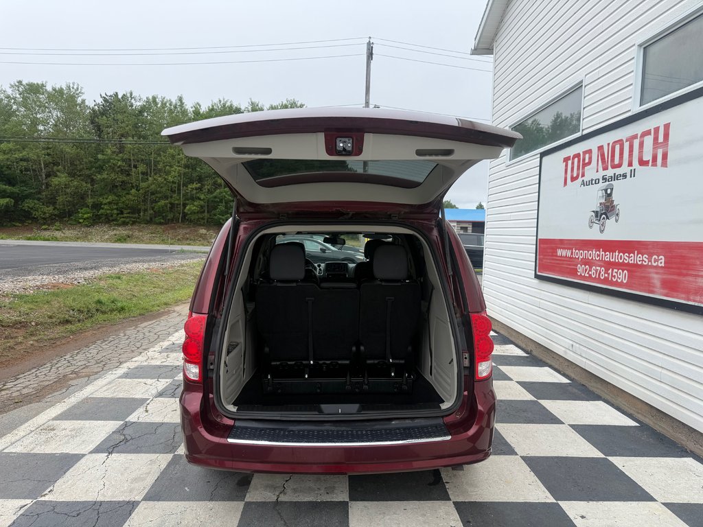2019 Dodge GRAND CARAVAN SXT Premium Plus, keyless entry,Cruise control, BT in COLDBROOK, Nova Scotia - 16 - w1024h768px