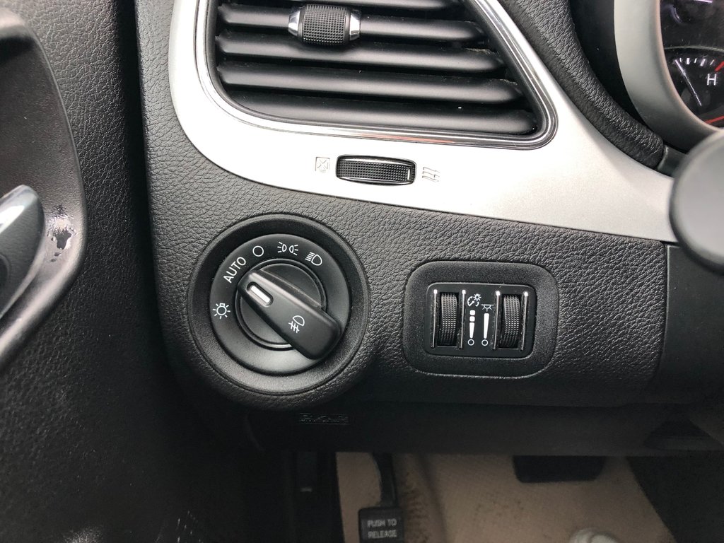 2012 Dodge Journey R/T - Push Start, Handsfree & Power Windows in Kentville, Nova Scotia - 10 - w1024h768px