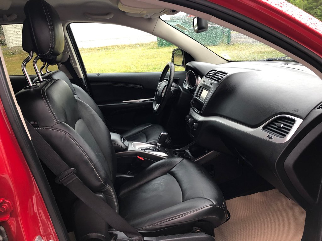 2012 Dodge Journey R/T - Push Start, Handsfree & Power Windows in Kentville, Nova Scotia - 22 - w1024h768px