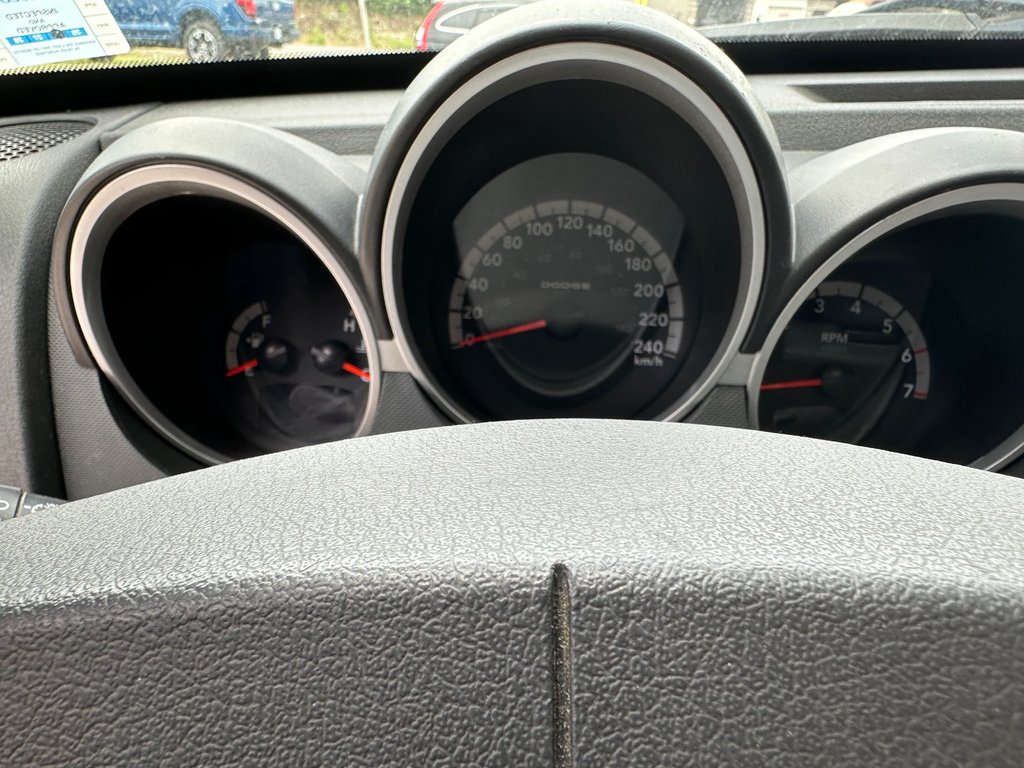 2007 Dodge Nitro SLT in Kentville, Nova Scotia - 9 - w1024h768px