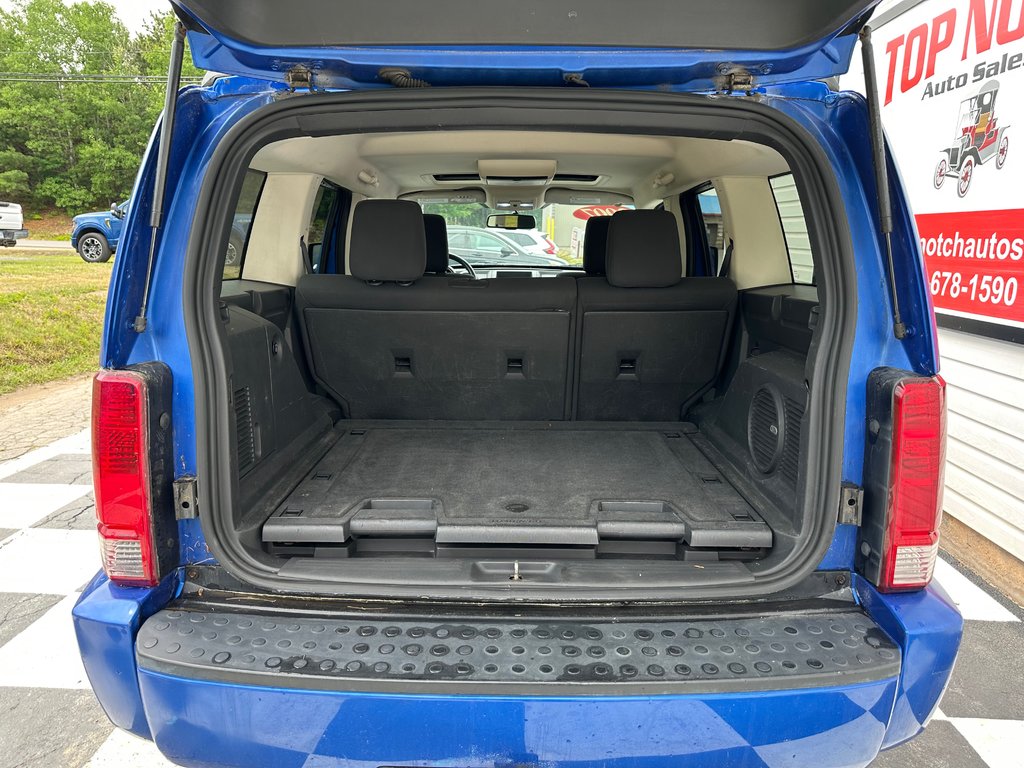2007 Dodge Nitro SLT in Kentville, Nova Scotia - 16 - w1024h768px