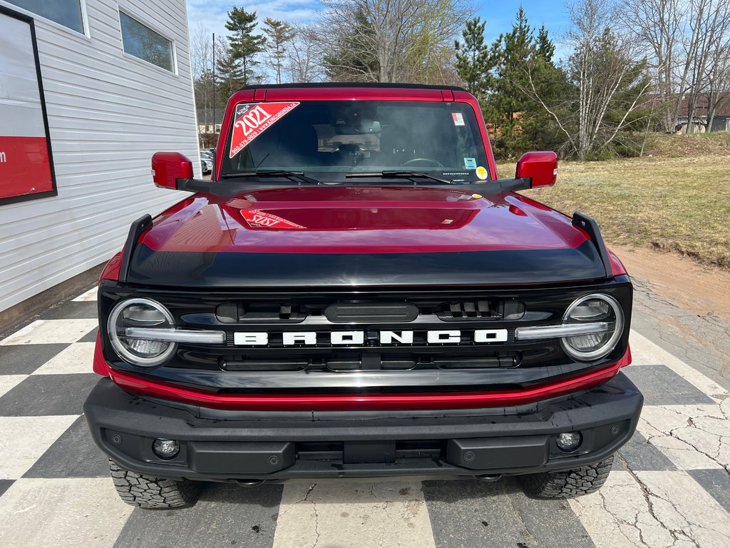 2021  Bronco OUTERBANKS - 4X4, Soft top, Heated seats, Tow PKG in Kentville, Nova Scotia - 2 - w1024h768px