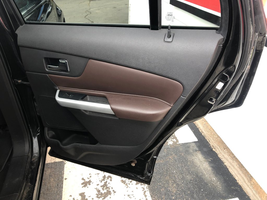 2013 Ford Edge Limited - sunroof, power seats, dual climate zones in Kentville, Nova Scotia - 19 - w1024h768px