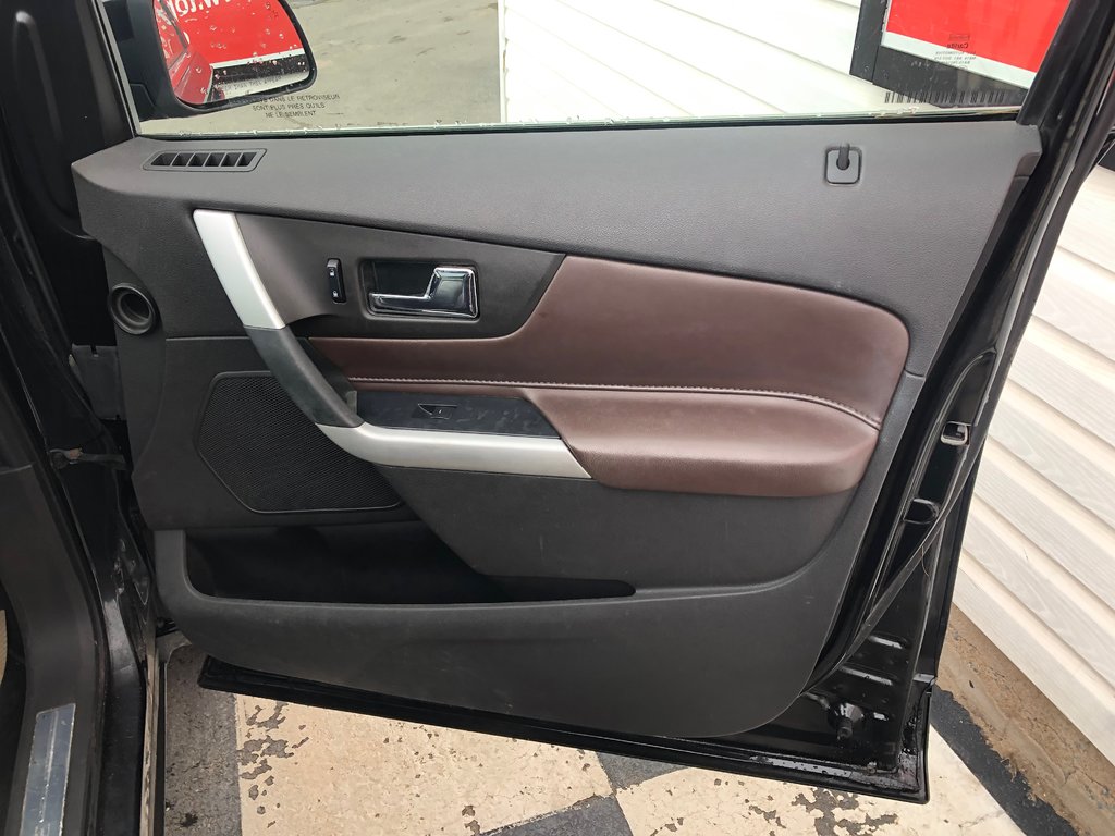 2013 Ford Edge Limited - sunroof, power seats, dual climate zones in Kentville, Nova Scotia - 20 - w1024h768px