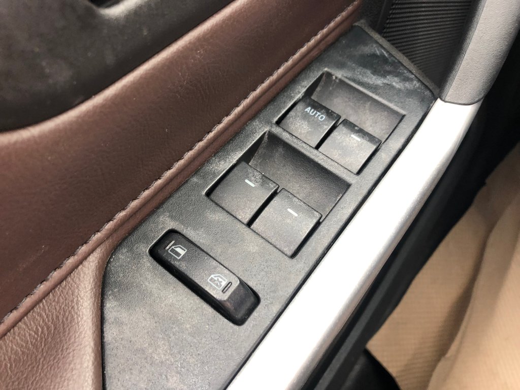 2013 Ford Edge Limited - sunroof, power seats, dual climate zones in Kentville, Nova Scotia - 26 - w1024h768px