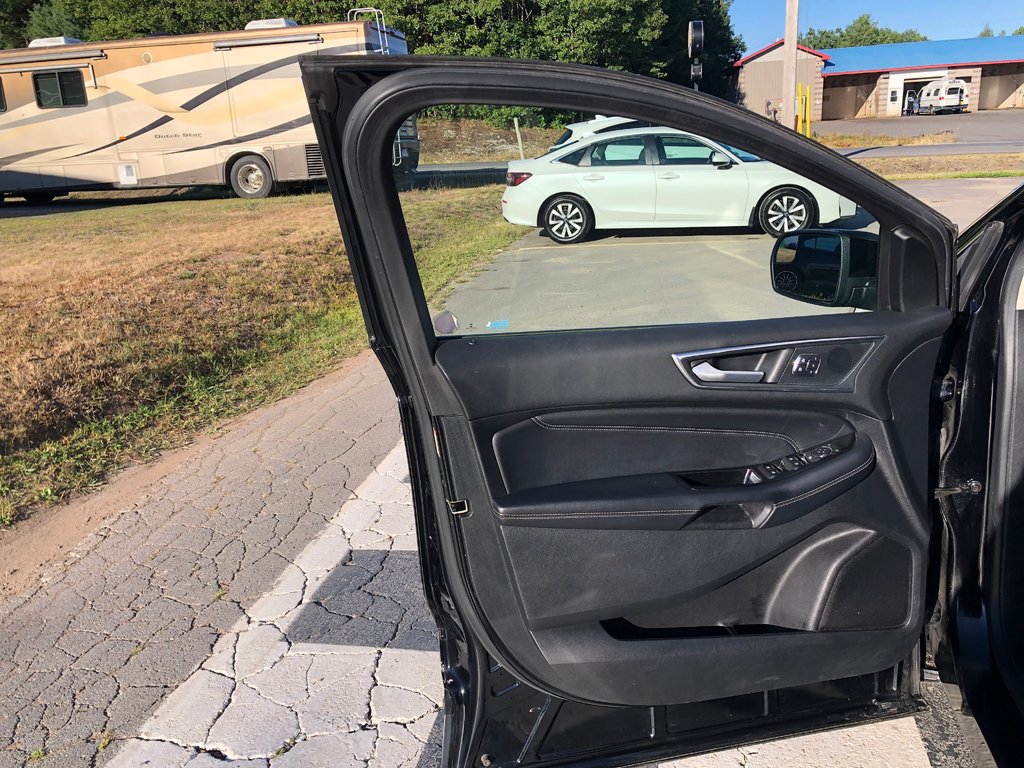 Ford Edge Titanium - Sunroof, Reverse Camera, Power Seats 2018 à Kentville, Nouvelle-Écosse - 7 - w1024h768px