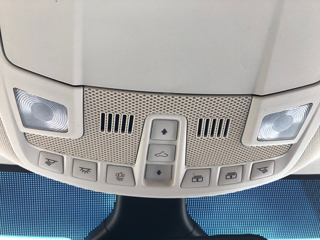 2019 Ford Edge Titanium - reverse camera, hands free, cruise in Kentville, Nova Scotia - 15 - w1024h768px