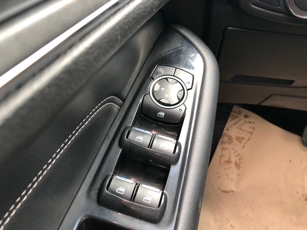 2019 Ford Edge Titanium - reverse camera, hands free, cruise in Kentville, Nova Scotia - 7 - w1024h768px