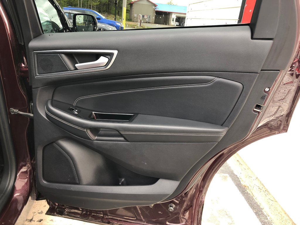 2019 Ford Edge Titanium - reverse camera, hands free, cruise in Kentville, Nova Scotia - 23 - w1024h768px