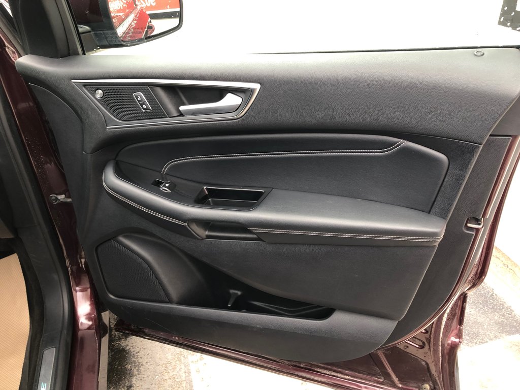2019 Ford Edge Titanium - reverse camera, hands free, cruise in Kentville, Nova Scotia - 24 - w1024h768px