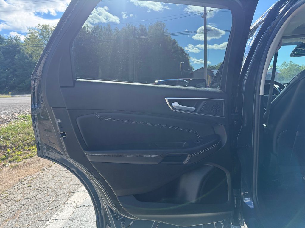 2024 Ford EDGE Titanium, keyless entry, backup camera, Bluetooth in COLDBROOK, Nova Scotia - 13 - w1024h768px
