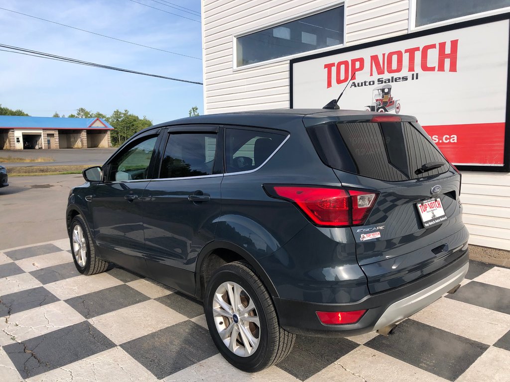 2019 Ford ESCAPE SE SE - Reverse Camera, Push Start, Power Seats in COLDBROOK, Nova Scotia - 6 - w1024h768px