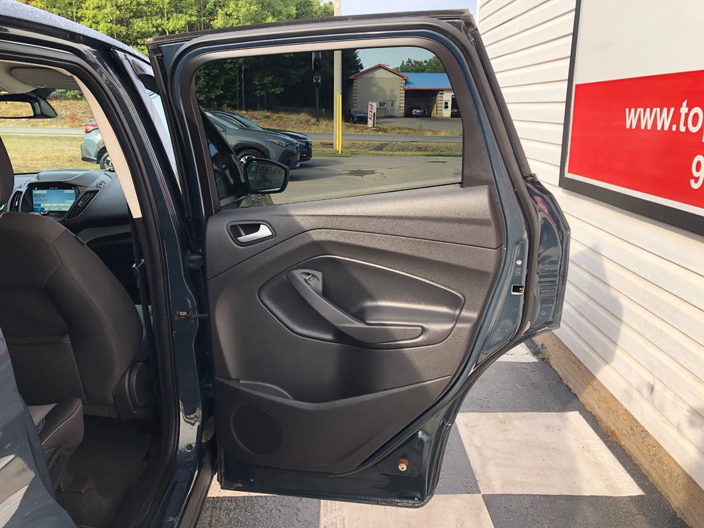 2019 Ford ESCAPE SE SE - Reverse Camera, Push Start, Power Seats in COLDBROOK, Nova Scotia - 23 - w1024h768px