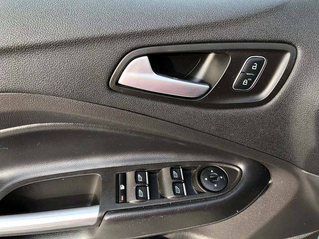2019 Ford ESCAPE SE SE - Reverse Camera, Push Start, Power Seats in COLDBROOK, Nova Scotia - 8 - w1024h768px