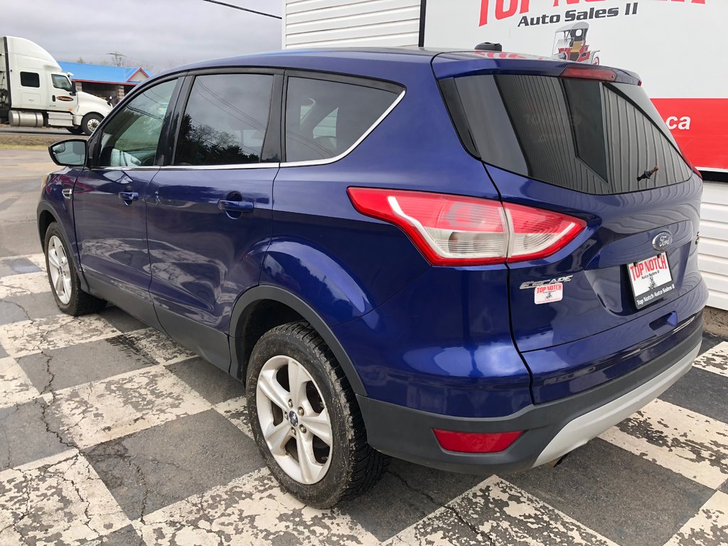 Ford Escape SE - heated seats, hands free, auto, 4WD, a/c 2013 à Kentville, Nouvelle-Écosse - 6 - w1024h768px
