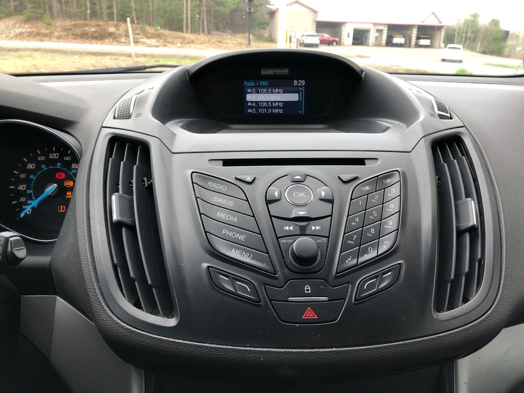 Ford Escape SE - heated seats, hands free, auto, 4WD, a/c 2013 à Kentville, Nouvelle-Écosse - 11 - w1024h768px