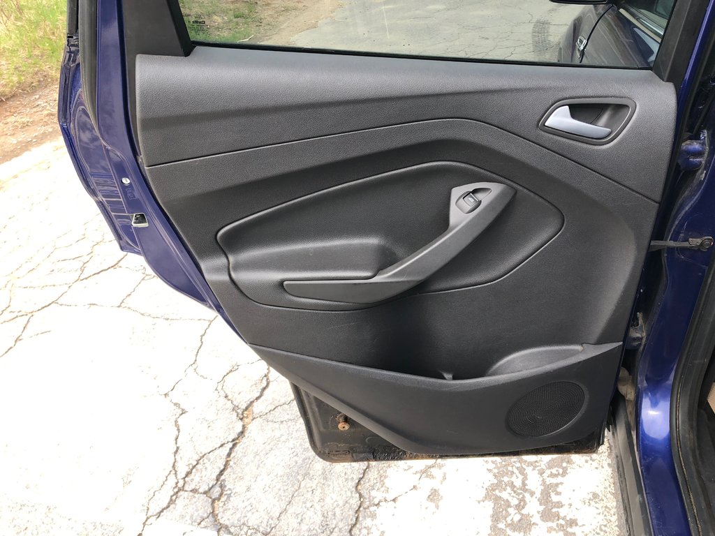 Ford Escape SE - heated seats, hands free, auto, 4WD, a/c 2013 à Kentville, Nouvelle-Écosse - 17 - w1024h768px
