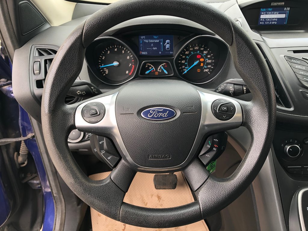 Ford Escape SE - heated seats, hands free, auto, 4WD, a/c 2013 à Kentville, Nouvelle-Écosse - 9 - w1024h768px