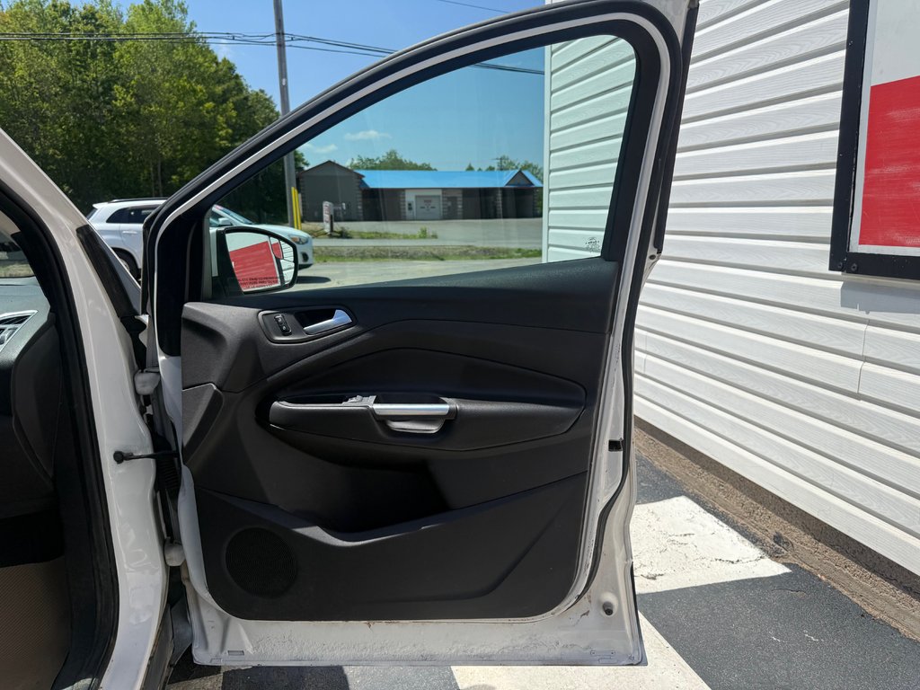 Ford ESCAPE SEL, keyless entry, backup camera, Bluetooth 2013 à Kentville, Nouvelle-Écosse - 18 - w1024h768px