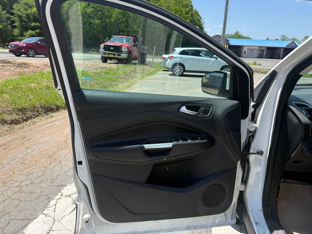 Ford ESCAPE SEL, keyless entry, backup camera, Bluetooth 2013 à Kentville, Nouvelle-Écosse - 7 - w1024h768px