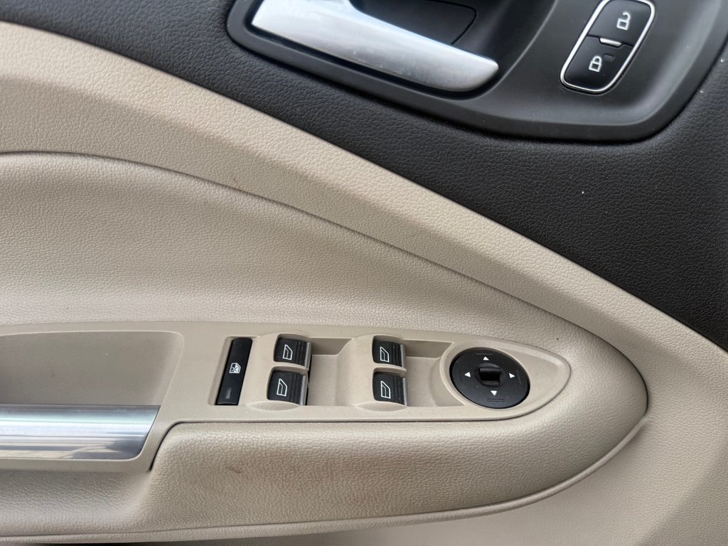 Ford ESCAPE SEL, Keyless entry, remote start, backup camera 2019 à Kentville, Nouvelle-Écosse - 8 - w1024h768px