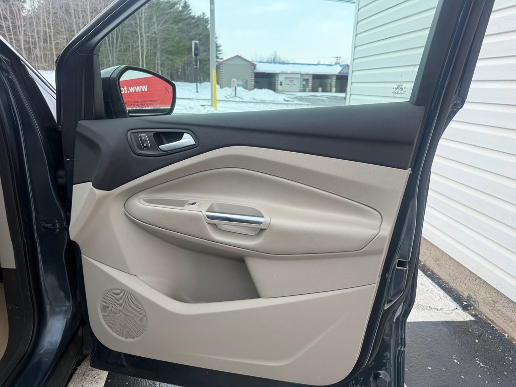 Ford ESCAPE SEL, Keyless entry, remote start, backup camera 2019 à Kentville, Nouvelle-Écosse - 23 - w1024h768px