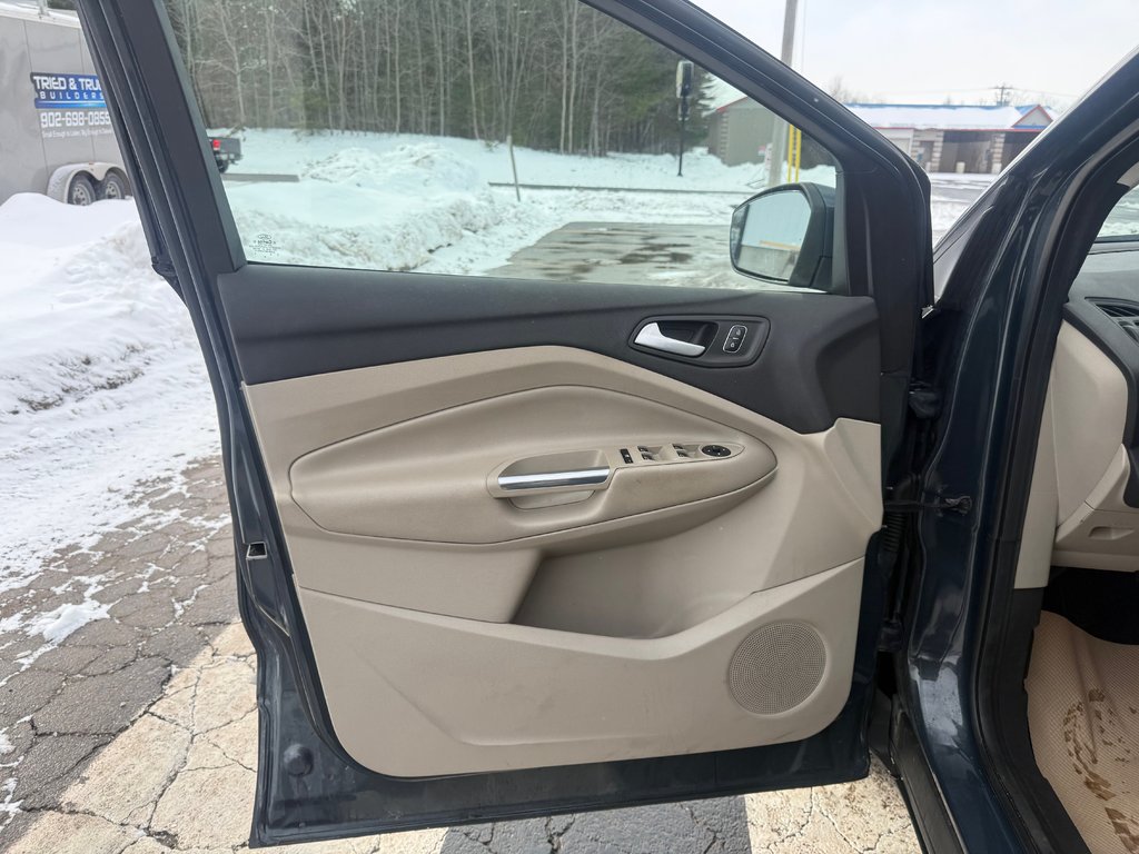 Ford ESCAPE SEL, Keyless entry, remote start, backup camera 2019 à Kentville, Nouvelle-Écosse - 7 - w1024h768px