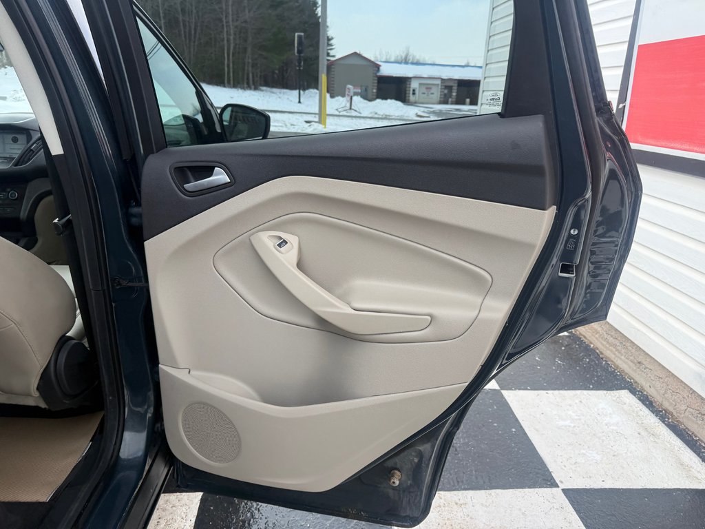Ford ESCAPE SEL, Keyless entry, remote start, backup camera 2019 à Kentville, Nouvelle-Écosse - 15 - w1024h768px