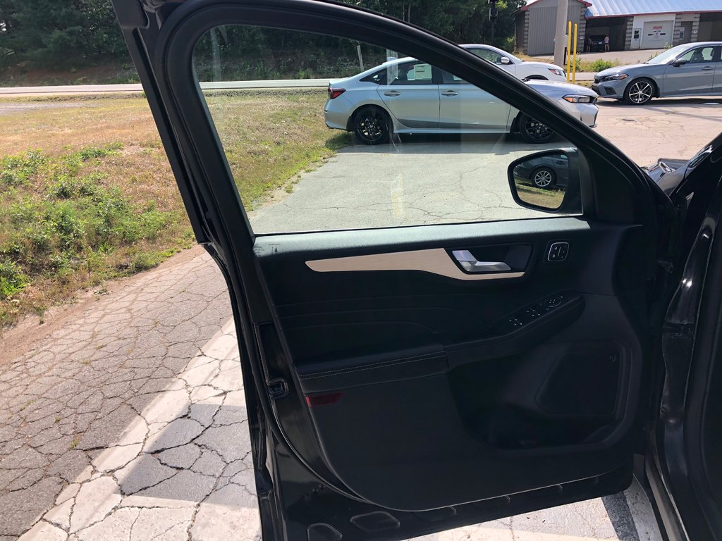 Ford Escape Titanium Hybrid - Sunroof, Heated Seats, Carplay 2022 à COLDBROOK, Nouvelle-Écosse - 7 - w1024h768px